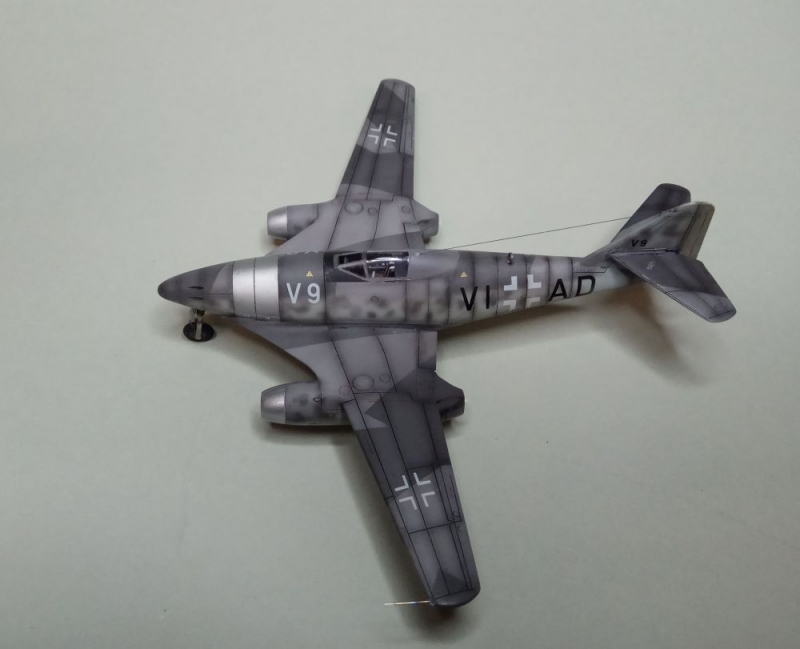 Me 262 V-9 "racing cabin" + 35° wing slats conversion  1/72