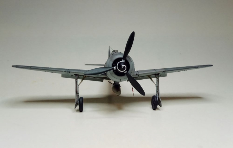 Fw 190 F-8/R16  Bombentorpedo BT 700 Umbausatz 1/72